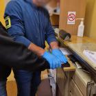 Podszywali się pod policjantów i napadali na obywateli z Ukrainy