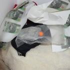 Zdjęcia z KRP IV – Bemowo. Fałszywe banknoty i narkotyki