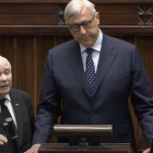 Awantura w Sejmie – Jarosław Kaczyński wszedł na mównicę podczas przemówienia Romana...