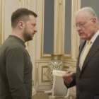 Wołodymyr Zełenski podczas spotkania z generałem Keithem Kelloggiem w trakcie wizyty...