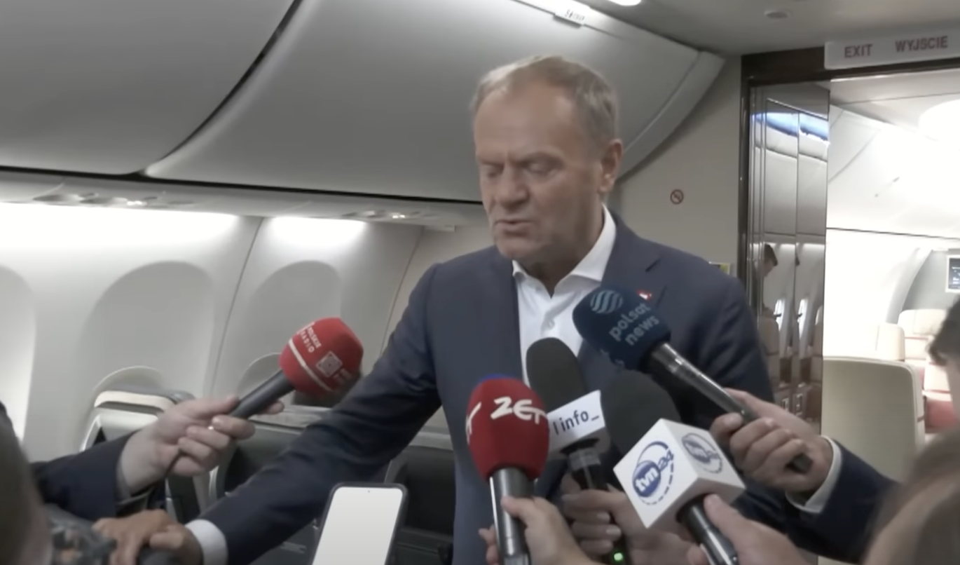 Premier DOnald Tusk podczas konferencji prasowej 