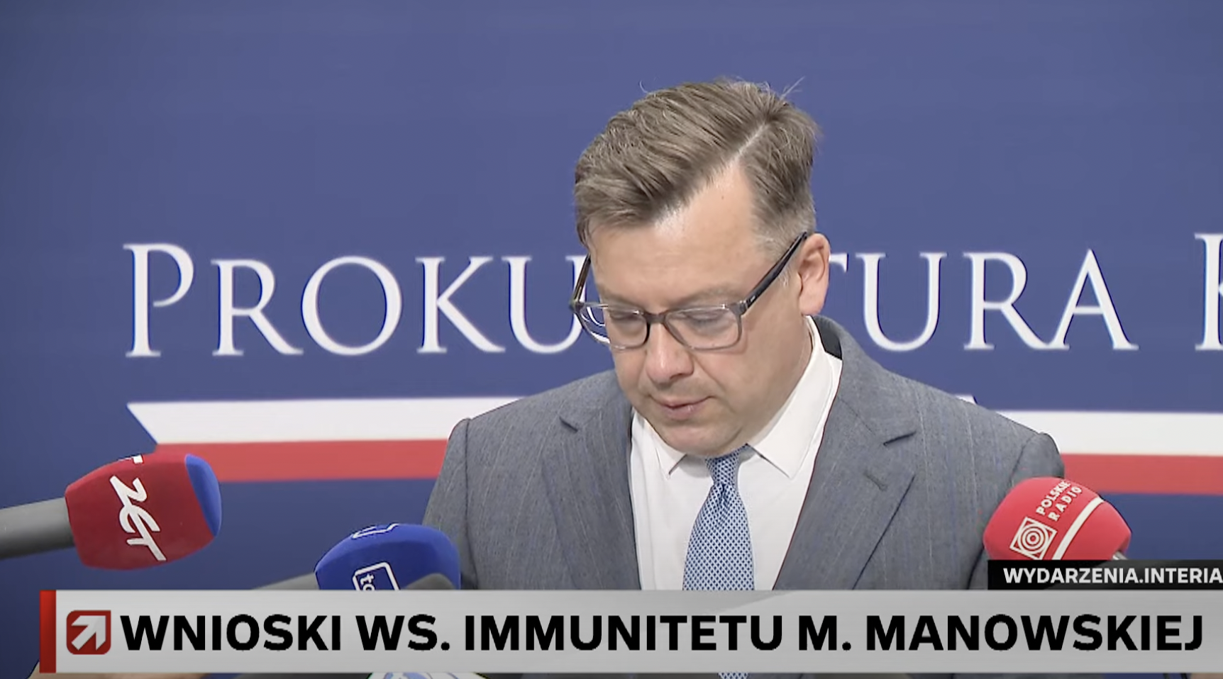 Rzecznik prokuratury podczas konferencji prasowej 