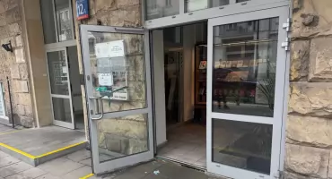 Sprawca ataku na biuro PO zatrzymany po próbie podpalenia i groźbach