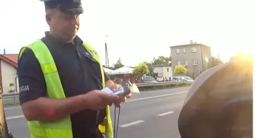 Akcja „Bezpieczne przewozy” w Warszawie. Policja kontrolowała kierowców Uber i Bolt