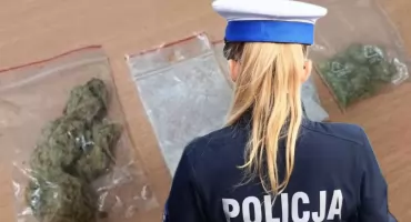 Policjanci z Wielkopolski zatrzymani za narkotyki. Funkcjonariuszka miała metamfetamina