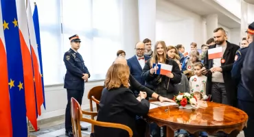 VIII Światowe Forum Mediów Polonijnych w Senacie. Apel o uwolnienie Andrzeja Poczobuta