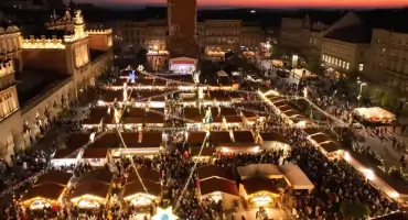 Jarmarki bożonarodzeniowe 2025 w Polsce. Ile zapłacimy w Warszawie, Krakowie i Wrocławiu?