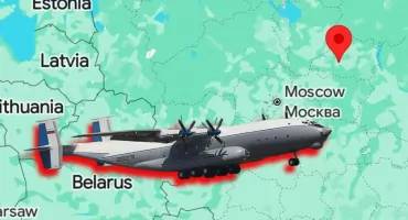 Katastrofa An-22 w Rosji. Siedem osób na pokładzie, maszyna rozbiła się podczas lotu [ZDJĘCIA]