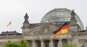 Cyberatak na Bundestag, a wizyta Zełenskiego w Niemczech. Nie, to awaria sieci 