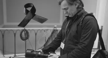 Nie żyje Adam Chełstowski. Legendarny fotoreporter sejmowy miał 25 lat w agencji Forum
