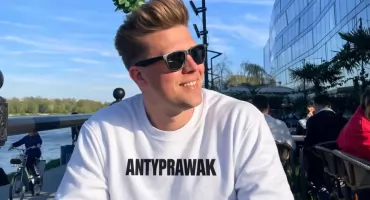 Nie klękam. Nowa kolekcja sklepu ANTYprawak.pl mówi więcej niż tysiąc słów