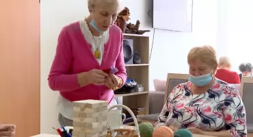 Emeryci coraz częściej wracają do pracy. Powód jest jeden