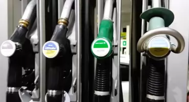 Nagły zwrot na rynku ropy. Ceny zaczęły spadać