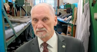 Antoni Macierewicz bez immunitetu. Prokuratura stawia poważne zarzuty